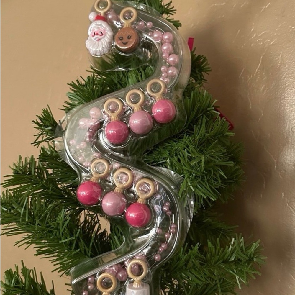 New our generation doll Christmas tree play set